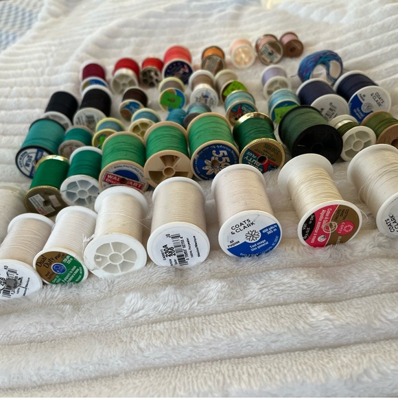 Assorted Sewing Thread Spools Lot 40+ - Picture 2 of 7